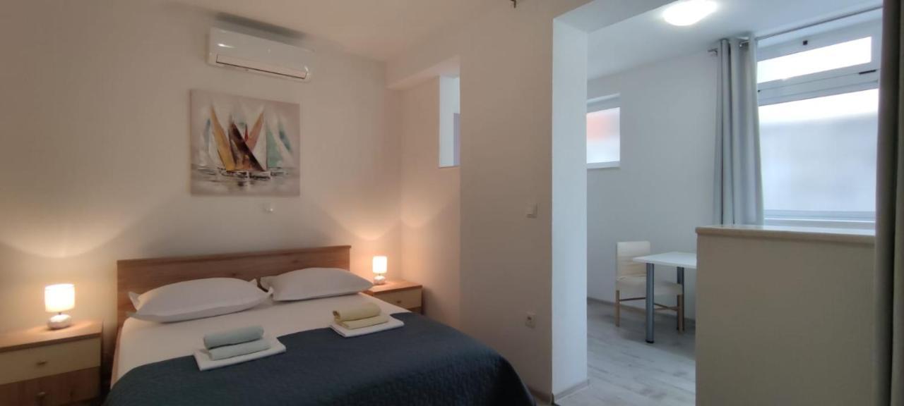 Apartment Ana *