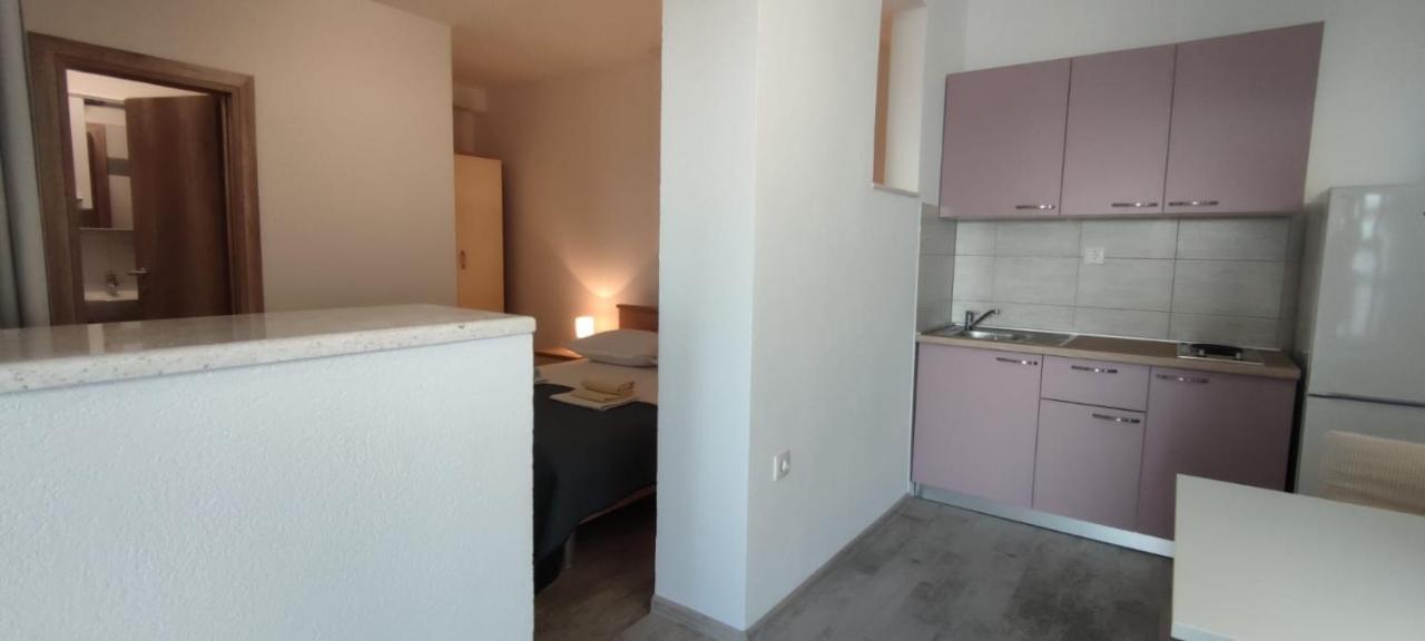 Ana Apartment *